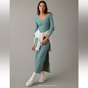 ANERICAN EAGLE | Striped Long Sleeve Midi Dress